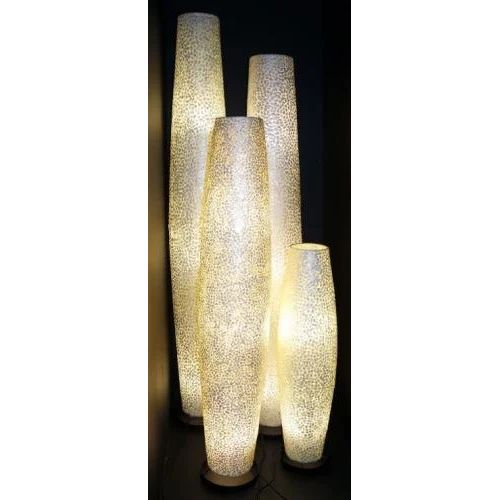 Lampadaire blanc en nacre H180cm