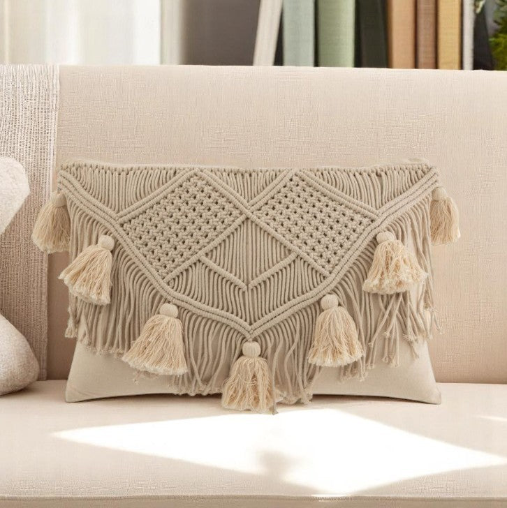 COUSSIN POMPOM RECT BEIGE 74x36x16cm