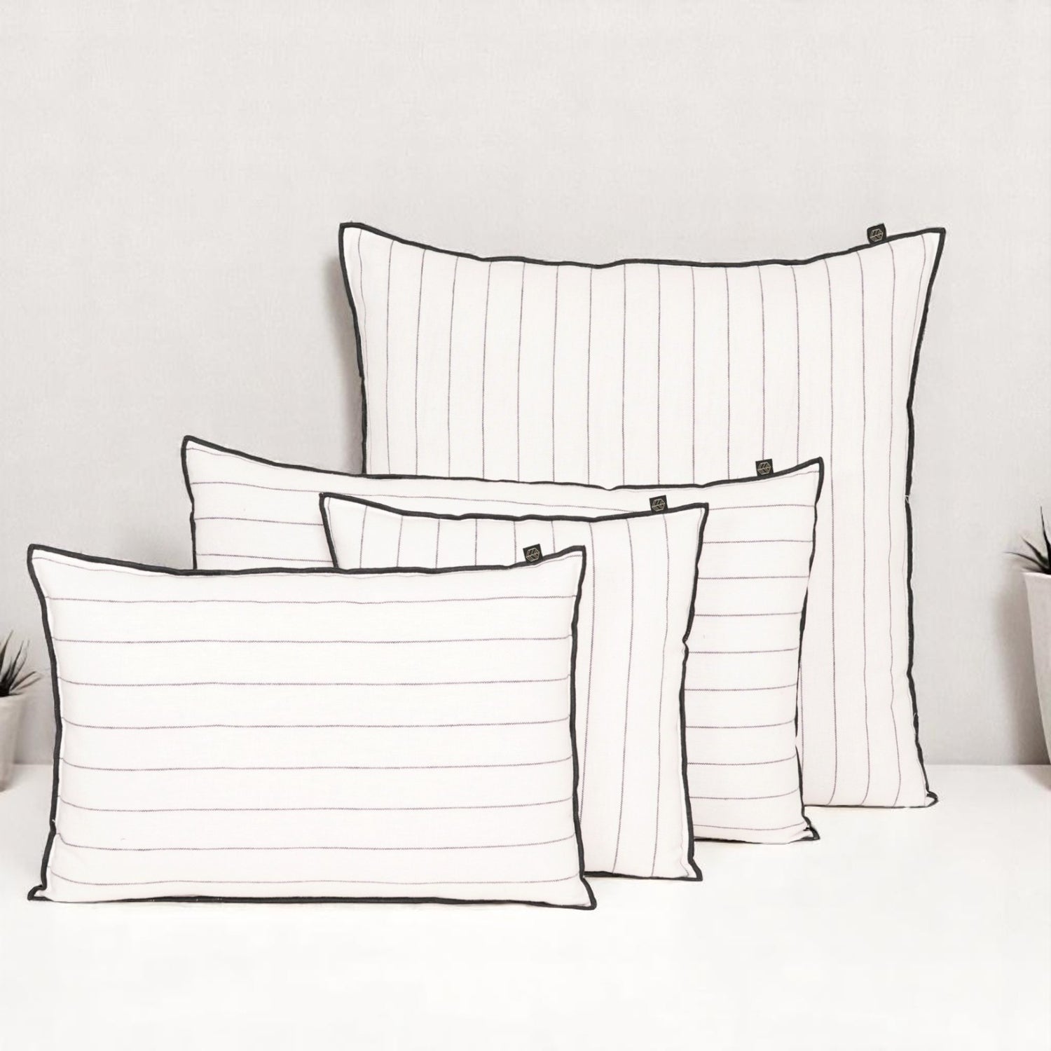 Housse de coussin CALVI II BLANC 45X45cm