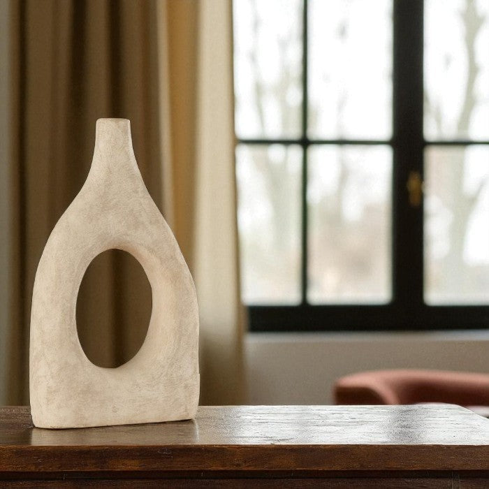 Vase en terre cuite coloris argile ajouré 27,5x11xH46 cm